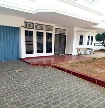 Rumah Hook Puri Indah Kembangan Jakarta Barat