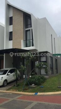 Di Sewakan Rumah Fully Furnished Siap Huni Di BsD