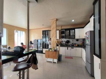 Di jual cepat murah rumah BGM PIK 8x18 rapi bagus dan ada jigging track siap