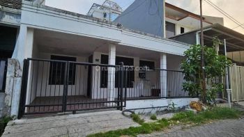 Rumah 1,5 Lantai Manyar Rejo Strategis, Row Jalan 2 Mobil