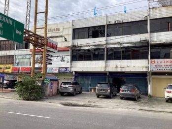 Ruko Gandeng 3 Lantai Dijual Tengah Kota di Jl Riau Pekanbaru