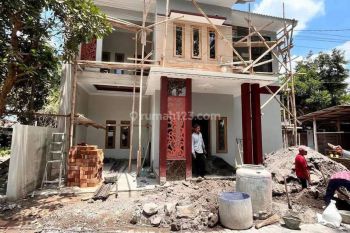 RUMAH SIAP HUNI 9 MENIT KE KAMPUS UPN DI MAGUWO