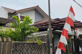 Dijual rumah di komplek bintaro jaya sektor 1  Jakarta selatan