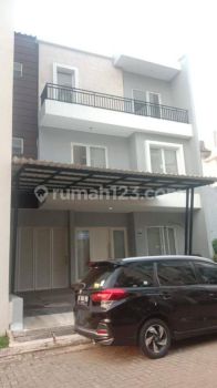 Disewa Rumah Bagus Pinggir Laut Di Ancol Marina Cove Uku 9x17 Rapi 3 Lantai