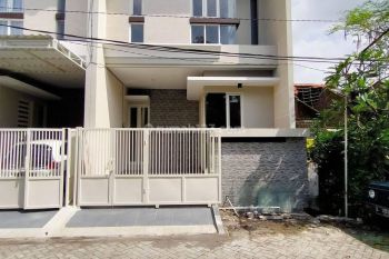 Rumah Wonorungkut Utara Minimalis ,baru Gress Siap Huni Selangkah ke Merr .