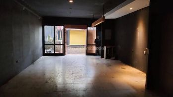 Ruang Usaha Strategis di Jalan Riau Mainroad 800 m²