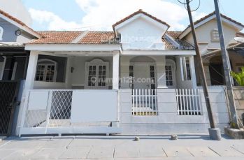 Rumah Full Furnshied Strategis di Serpong Bsd Selangkah Ke Tol