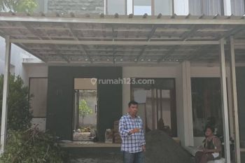 Disewakan Rumah di Graha Viola , Graha Raya , Tangerang Selatan