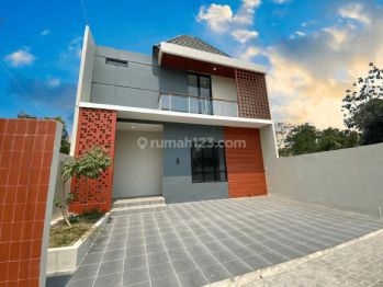 Rumah 2 Lantai Di Sleman Dekat Jalan Kaliurang Km 13