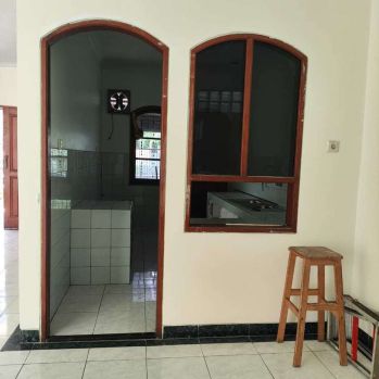 Rumah siap huni 2 lantai di Janur Kuning - Kelapa Gading Jakarta Utara