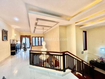 Rumah Mewah Menteng 733 m² Jakarta Pusat
