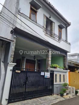 Rumah 2 Lantai + Kos Di Jakarta Pusat, Rawasari Selatan .