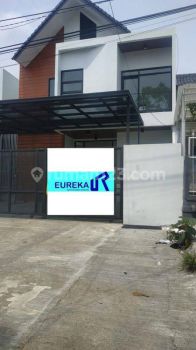 Rumah disewakan di cikutra bandung dekat universitas widyatama bandung