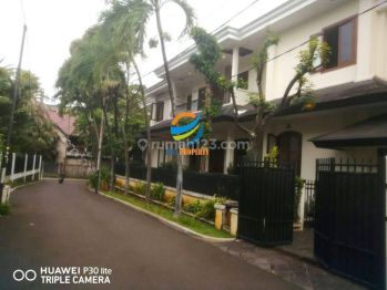 Rumah Cantik dan Mewah dlm Komplek di Patra Kuningan Setiabudi