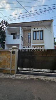 Rumah Mewah Dekat Grand Depok City Dan Perkantoran