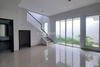Rumah 2 Lantai Siap Huni Hadap Utara Dekat Tol Di Eminent Bsd