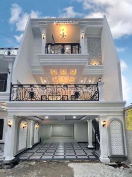 Rumah Mewah Jagakarsa Dekat Akses Jalan Utama