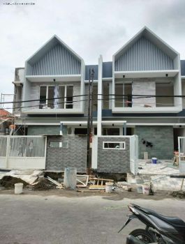 Rumah Manyar Tirtomoyo, NEW GRESS MINIMALIS