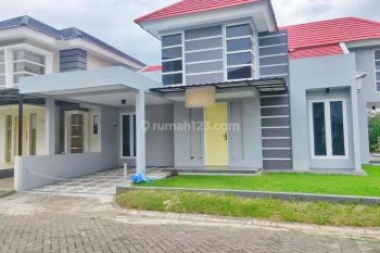 Disewakan Rumah Luas Di Kawasan Perumahan Elit Jember