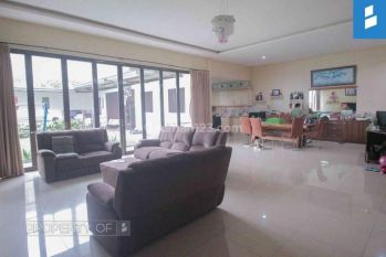 Rumah LUX di kawasan sejuk Cipaku Bandung