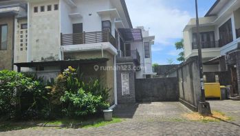 Hunian nyaman, tenang ditengah kota Kerobokan Badung