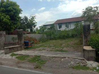 Jual cepat tanah samping Griya Husada tasikmadu .