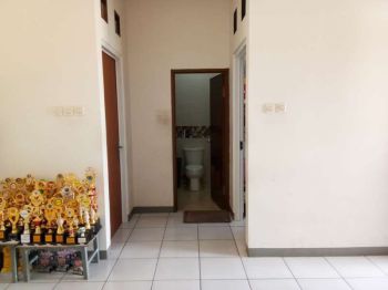 Rumah Minimalis 2 lantai siap huni, Taman Kopo Indah