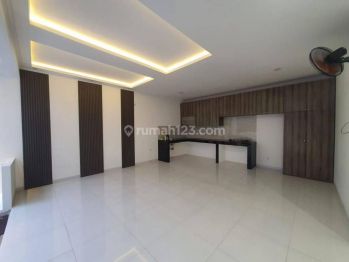 Disewa rumah metland puri