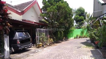 Perumahan Barat Pasar Gentan jakal km 10