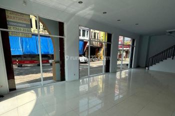 Ruko 3 lantai siap huni strategis di Ciledug Tangerang
