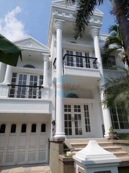 Disewakan Rumah Citraland Raffles