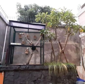 Rumah 2 lantai konsep split level cluster mallbery Banjar Wijaya
