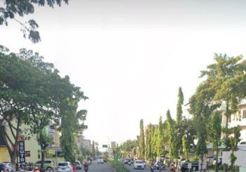 10,5 M saja,Ruko di jalan Buelevard  Grand Galaxy, Luas tanah 200 m²,Nego