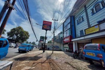 Ruko 2 unit di Jalan Raya Bogor Jakarta, Cimanggis Depok