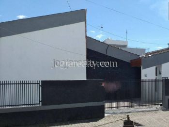 Kantor Eksklusif Mewah Disewakan Dkt Kampus UGM Yogyakarta.