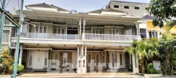 Rumah Elite Dekat Toll Malang Tirtasani Royal Resort Lingkungan Aman
