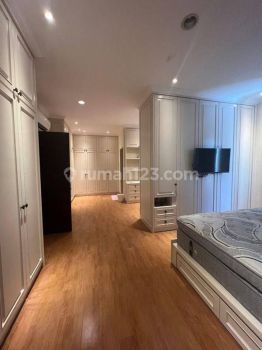 Rumah dua lantai full furnish di PIK, Bukit Golf Mediterania