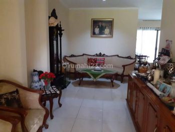 Di Jual Rumah Area Strategis Dekat Gerbang Tol Bsd