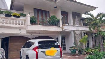 Dijual Rumah Asri di Pulomas Kondisi Sangat Bagus Dan Siap Huni