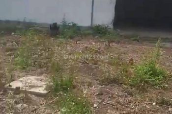 Gudang Siap Pakai Lokasi Strategis Wawan