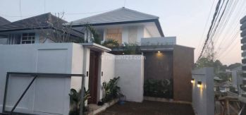 Rumah Nuansa Villa di Nusa Dua dekat pintu Toll