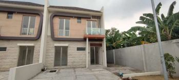 Greenland Menganti dekat Citraland pintu tol Sumo Superindo club house