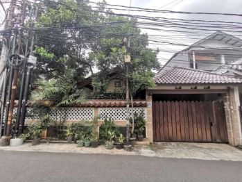 Dijual cepat rumah 2 lantai lokasi strategis di pasar minggu jakarta