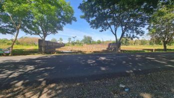 Tanah strategis pinggir jalan solo tawangmangu di gayamdompo karanganyar solo