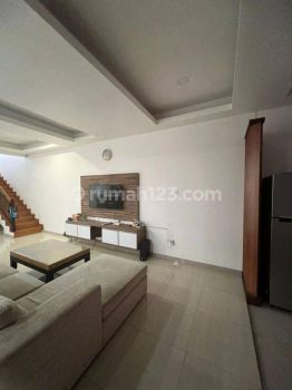 Di cepat rumah walet pik 10x20 sdh renov n full furnished rapi bagus dan siap