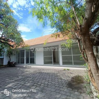 Dijual Ruko Gandeng atau Kantor di Renon