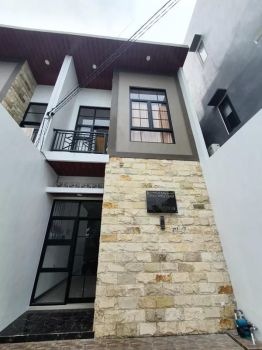 RUMAH KEREN STRATEGIS ONE GATE DEKAT NIRWANA PANDUGO BARUK