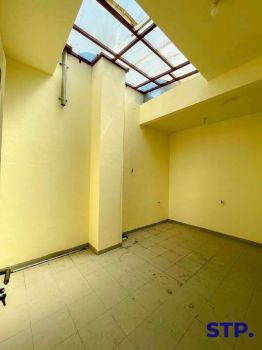 Jual cepat! Rumah minimalis Babatan Pantai Utara