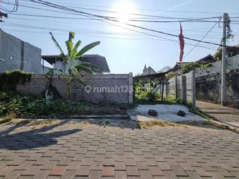 Lahan 5 Are di Lingkungan Privat Villa Area Semer, Kerobokan