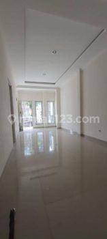 Rumah 2 Lantai Bagus Siap Huni Mahagoni Graha Raya